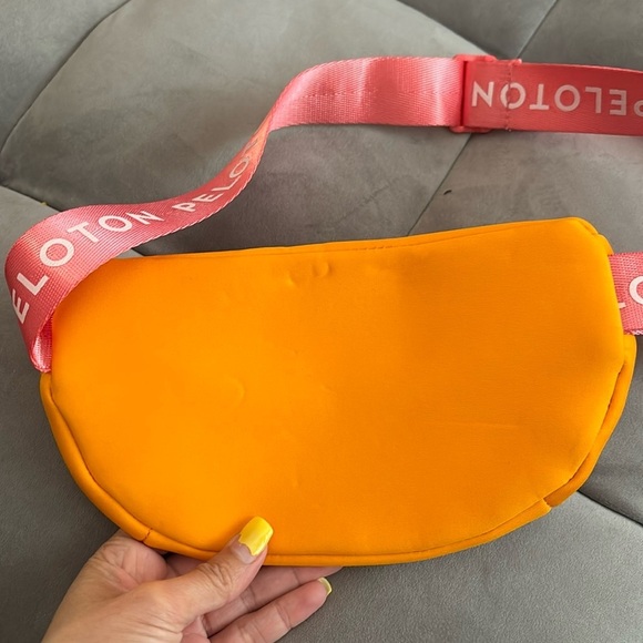 “Peloton-Orange and Red Waist Bag” - Picture 5 of 8